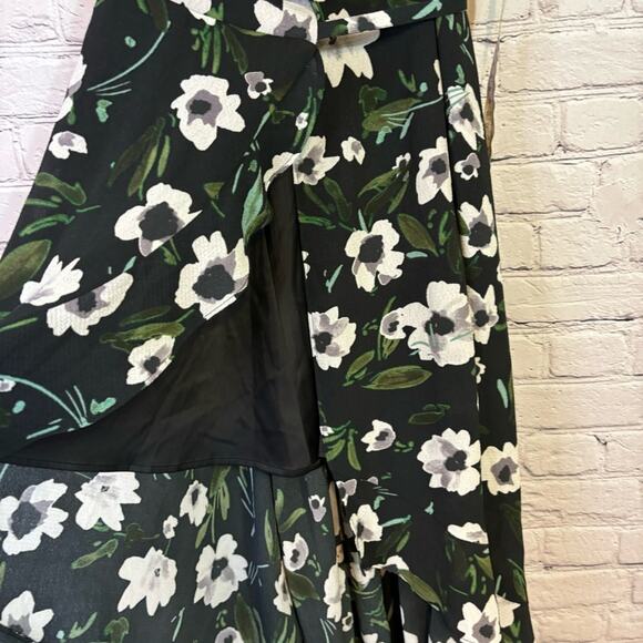 NWT Bebe Black Floral Wrap Dress Size XS DD0566 - Picture 5 of 8